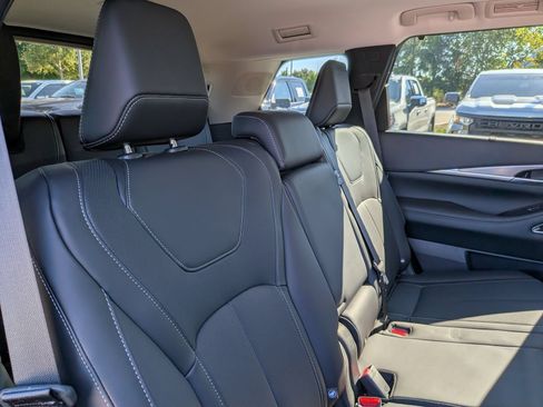 Used 2026 INFINITI QX60 Luxe w/ Cargo Package FWD image 37