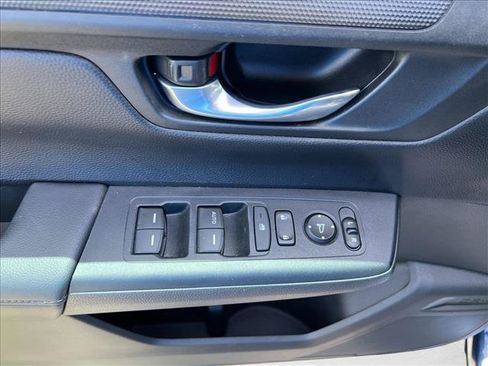 Used 2023 Honda CR-V LX image 12
