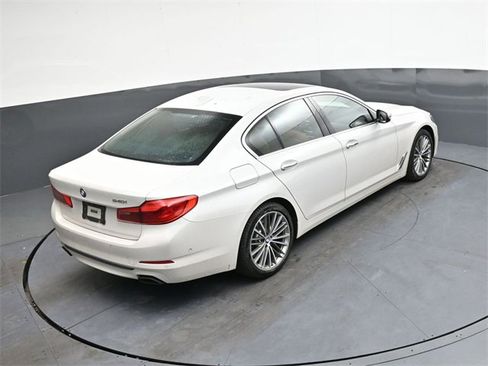 Used 2018 BMW 540i image 12