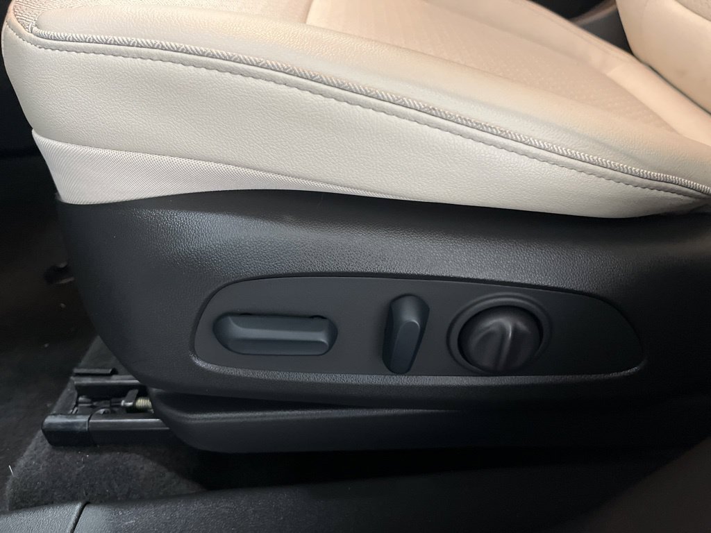 Used 2023 Buick Encore GX Select FWD image 20