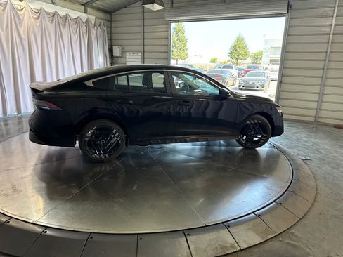 Used 2026 Nissan Sentra SR w/ Floor Mat Package FWD image 4