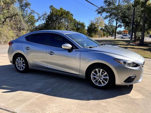 Used 2016 MAZDA MAZDA3 i Sport w/ Preferred Equipment Package image 12