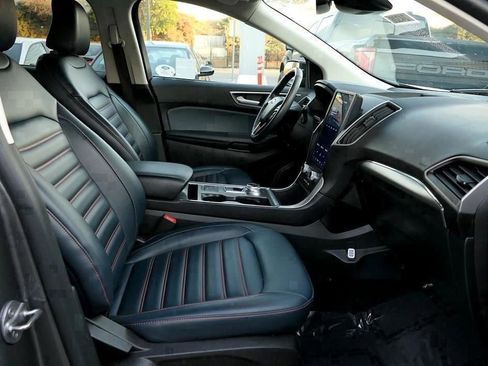 Used 2023 Ford Edge SEL w/ Sport Appearance Package image 39