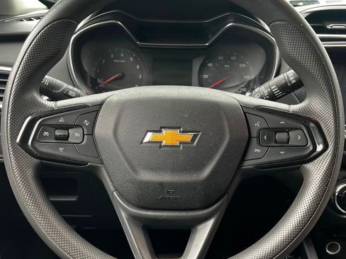 Used 2021 Chevrolet TrailBlazer LT w/ Sun and Liftgate Package FWD image 18
