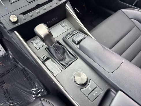 Used 2016 Lexus IS 350 w/ F Sport Package RWD image 21