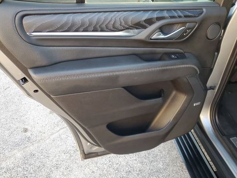 Used 2023 GMC Yukon Denali image 15