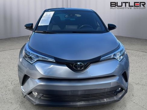 Used 2019 Toyota C-HR Limited image 7