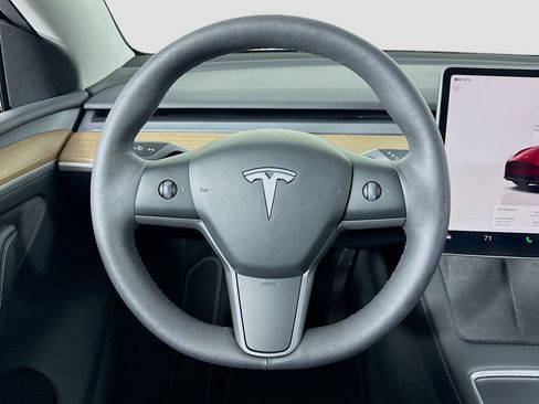 Used 2023 Tesla Model Y Long Range AWD/4WD image 15