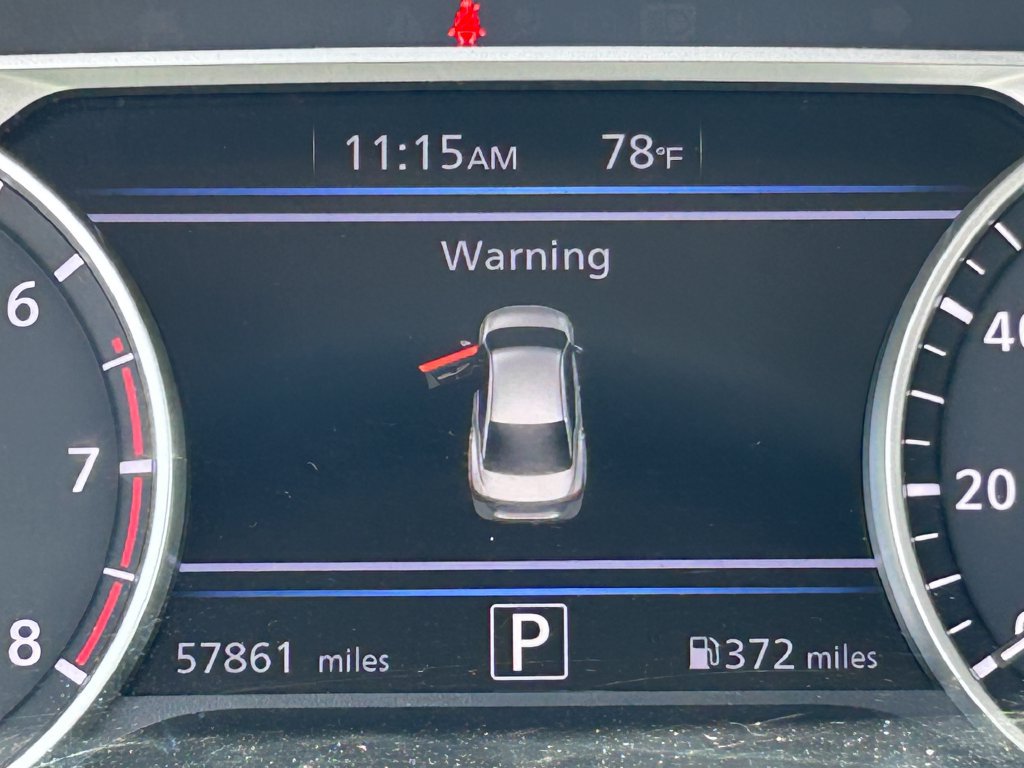 Used 2023 Nissan Sentra SV FWD image 23