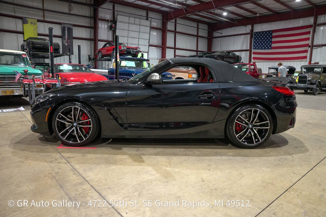 Used 2024 BMW Z4 M40i w/ Premium Package RWD image 23