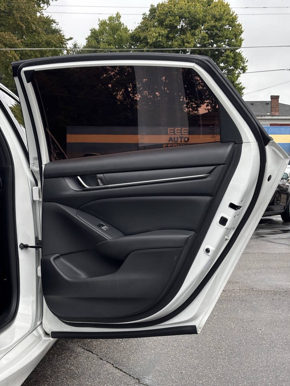 Used 2018 Honda Accord Sport image 15