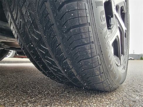 Certified 2024 Jeep Compass Limited image 18