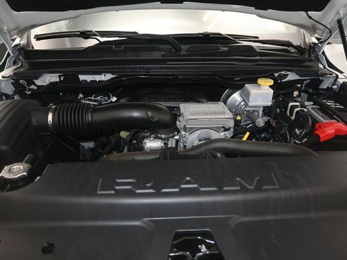 Used 2023 RAM 1500 Laramie AWD/4WD image 12