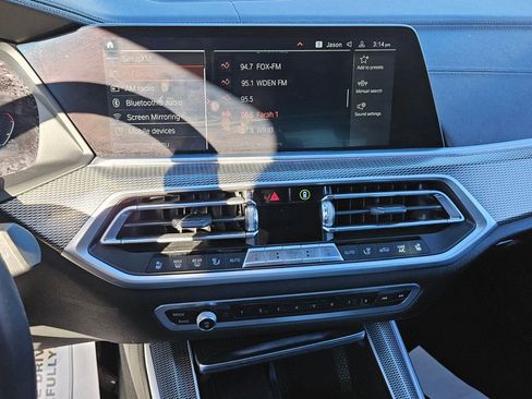 Used 2022 BMW X5 M50i image 17