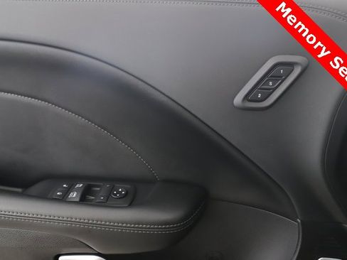 Used 2021 Dodge Challenger R/T w/ T/A Package image 19