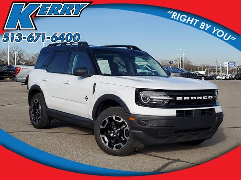 Used 2024 Ford Bronco Sport Outer Banks w/ Tech Package image 1