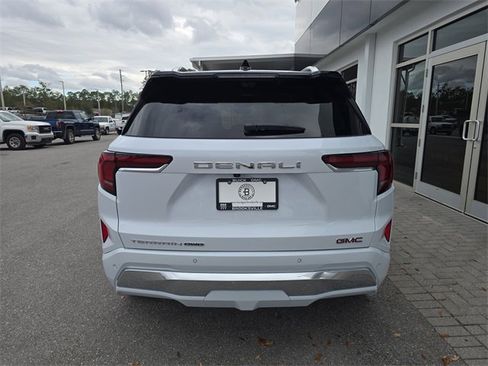 New 2026 GMC Terrain Denali w/ LPO, Floor Liner Package image 7