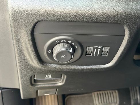 New 2025 Jeep Grand Cherokee L Limited AWD/4WD image 14