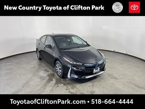 Used 2022 Toyota Prius Prime XLE image 1