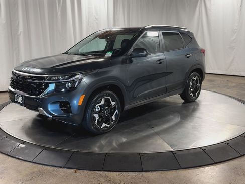 Certified 2025 Kia Seltos S image 6