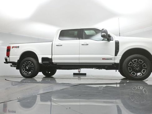 New 2026 Ford F250 Platinum image 3