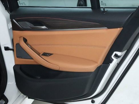 Certified 2023 BMW M550i xDrive M550i xDrive image 31