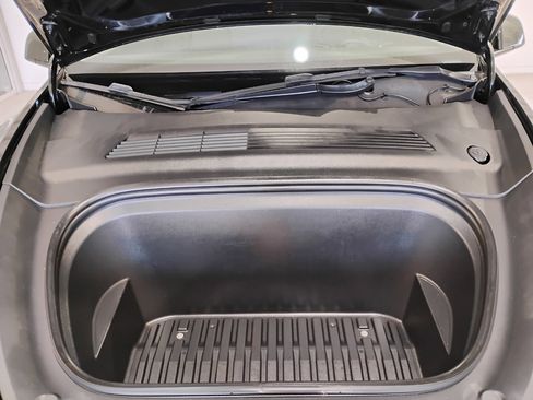 Used 2021 Tesla Model Y 2WD image 46