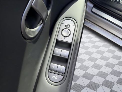 New 2026 Hyundai Ioniq 5 Limited image 12