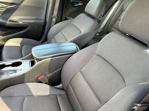 Used 2023 Chevrolet Malibu LT image 16