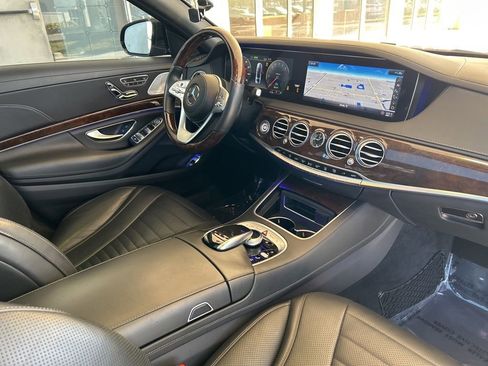 Used 2019 Mercedes-Benz S 560e image 22
