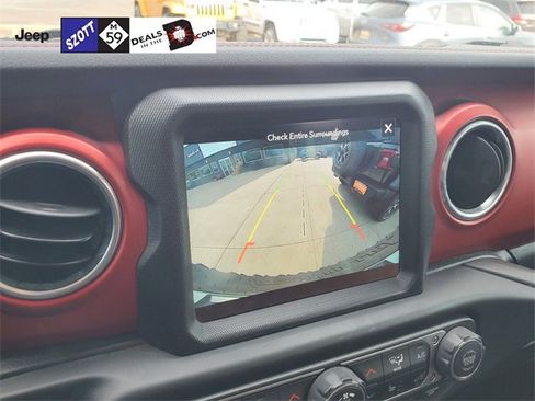 Used 2019 Jeep Wrangler Unlimited Rubicon w/ Dual Top Group image 30