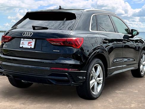 Used 2020 Audi Q3 2.0T Premium w/ Convenience Package AWD/4WD image 4