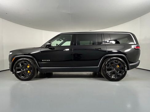 Used 2024 Rivian R1S Adventure AWD/4WD image 4