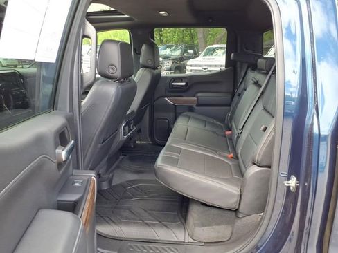 Used 2020 Chevrolet Silverado 1500 High Country w/ Technology Package AWD/4WD image 11
