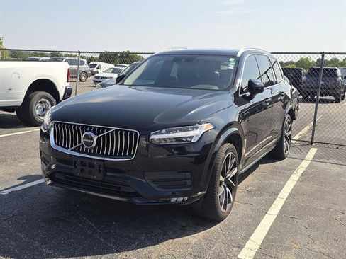 Used 2020 Volvo XC90 T6 Momentum w/ Protection Package Premier AWD/4WD image 2