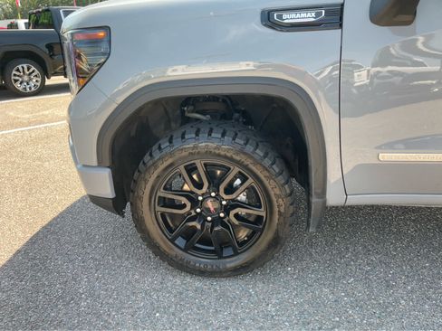 Used 2024 GMC Sierra 1500 Elevation AWD/4WD image 12