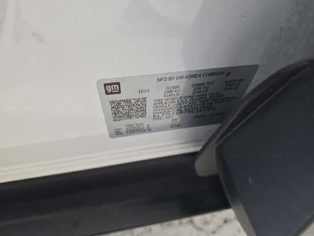 Used 2025 Chevrolet Trax LS FWD image 14