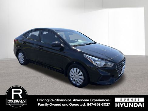Used 2018 Hyundai Accent SE FWD image 2