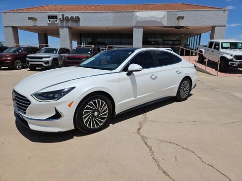 Used 2022 Hyundai Sonata Limited FWD image 1