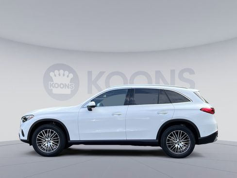 New 2026 Mercedes-Benz GLC 300 4MATIC image 2