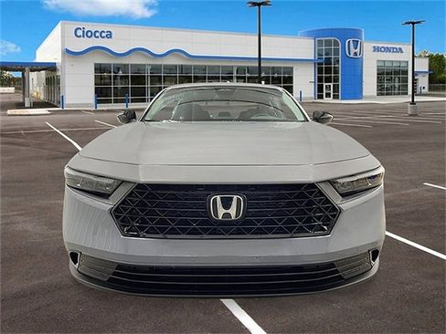 New 2025 Honda Accord SE image 9