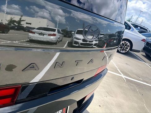 Used 2024 Hyundai Santa Fe Calligraphy AWD/4WD image 9