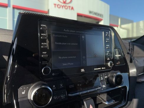 Used 2022 Toyota Highlander XSE image 19