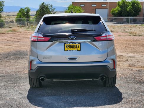 Used 2020 Ford Edge SE w/ Cargo Accessory Package FWD image 4