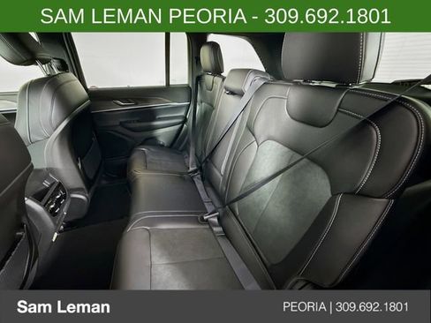 New 2026 Jeep Grand Cherokee Altitude image 24