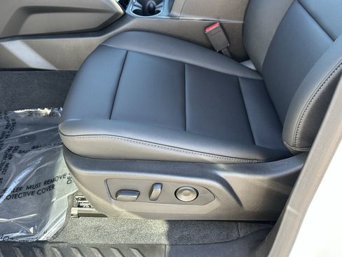 New 2026 GMC Canyon Elevation w/ Convenience Package image 20