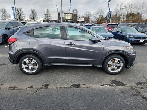 Used 2022 Honda HR-V LX image 7