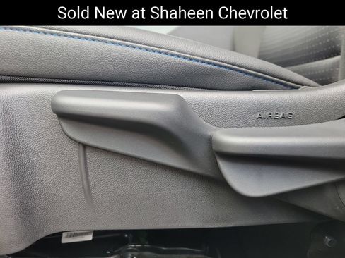 Certified 2025 Chevrolet Trax LT w/ Driver Confidence Package FWD image 8