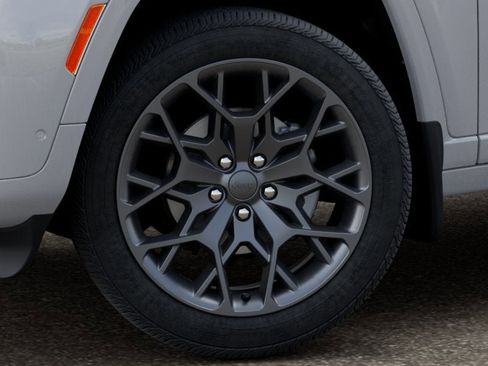 New 2026 Jeep Grand Cherokee L Summit w/ Obsidian Package image 39