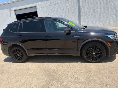 Used 2022 Volkswagen Tiguan SE R-Line FWD image 4